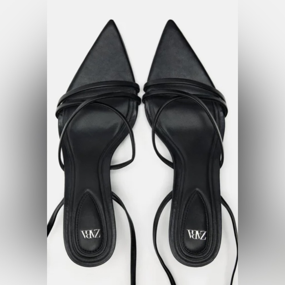 Zara Black Pointed Toe Strappy Ankle Tie Sandals - Picture 8 of 8